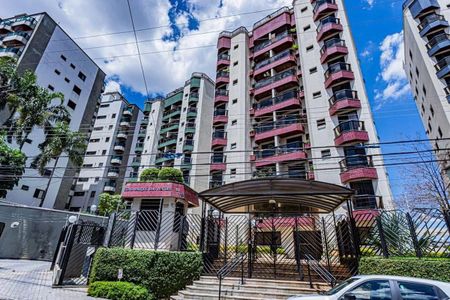 Apartamento à venda com 99m², 3 quartos e 3 vagas Apartamento à venda com 99m², 3 quartos e 3 vagasFachada