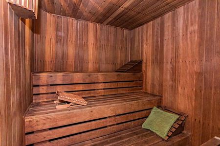 Apartamento à venda com 99m², 3 quartos e 3 vagas Apartamento à venda com 99m², 3 quartos e 3 vagasSauna