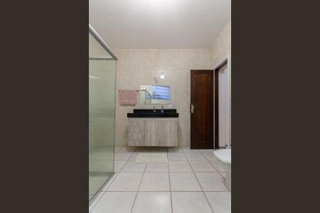 Casa à venda com 402m², 9 quartos e 3 vagasBanheiro Social 1 da Casa 2 