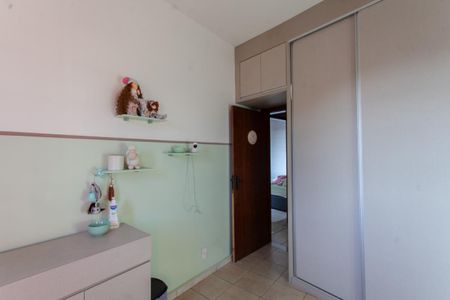 Casa à venda com 402m², 9 quartos e 3 vagasQuarto 2 da Casa 1