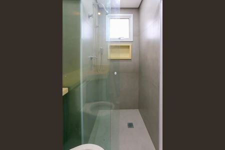 Apartamento à venda com 61m², 2 quartos e 1 vagaSuite - Banheiro