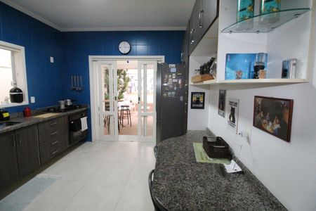 Casa para alugar com 130m², 3 quartos e 2 vagasCozinha