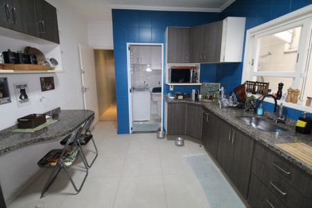 Casa para alugar com 130m², 3 quartos e 2 vagasCozinha