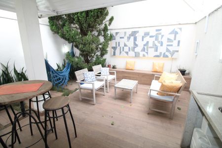 Casa para alugar com 130m², 3 quartos e 2 vagasQuintal