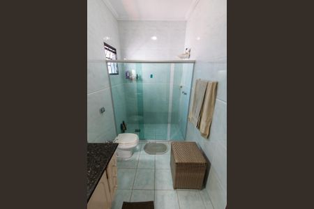 Casa à venda com 240m², 3 quartos e 4 vagasBanheiro Social