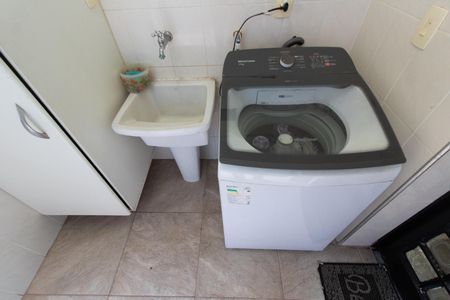 Casa à venda com 240m², 3 quartos e 4 vagasÁrea de Serviço