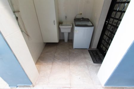 Casa à venda com 240m², 3 quartos e 4 vagasÁrea de Serviço