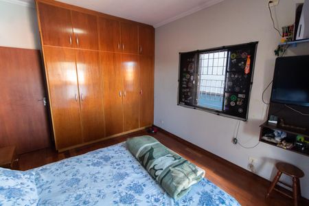 Casa à venda com 240m², 3 quartos e 4 vagasQuarto 2