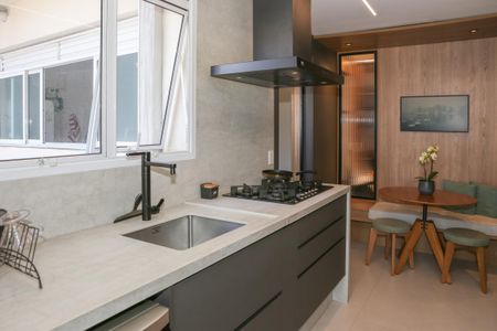 Apartamento à venda com 180m², 3 quartos e 3 vagas Apartamento à venda com 180m², 3 quartos e 3 vagasCozinha