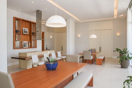 Apartamento à venda com 180m², 3 quartos e 3 vagas Apartamento à venda com 180m², 3 quartos e 3 vagasEspaço Gourmet