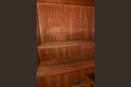 Apartamento à venda com 180m², 3 quartos e 3 vagas Apartamento à venda com 180m², 3 quartos e 3 vagasSauna