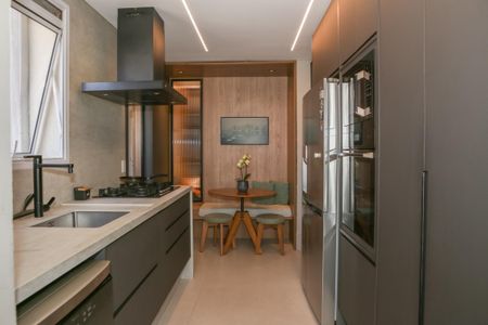 Apartamento à venda com 180m², 3 quartos e 3 vagas Apartamento à venda com 180m², 3 quartos e 3 vagasCozinha