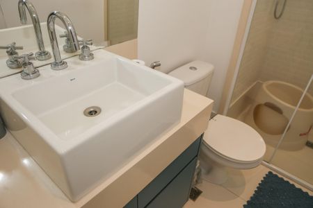 Apartamento à venda com 180m², 3 quartos e 3 vagas Apartamento à venda com 180m², 3 quartos e 3 vagasBanheiro da Suíte 3