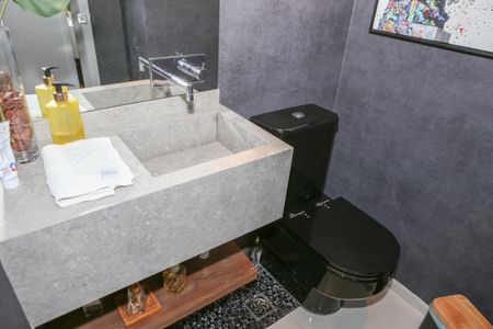 Apartamento à venda com 180m², 3 quartos e 3 vagas Apartamento à venda com 180m², 3 quartos e 3 vagasLavabo