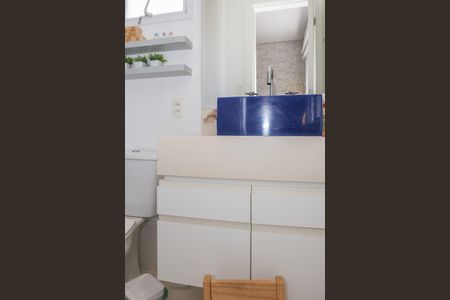 Apartamento à venda com 180m², 3 quartos e 3 vagas Apartamento à venda com 180m², 3 quartos e 3 vagasBanheiro da Suíte 2