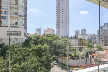 Apartamento à venda com 180m², 3 quartos e 3 vagas Apartamento à venda com 180m², 3 quartos e 3 vagasVista da Sala