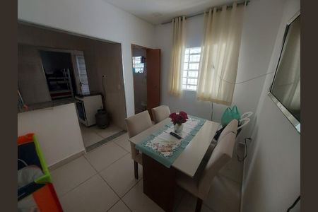 Casa à venda com 2 quartos, 168m² em Vila Esperança, São Paulo