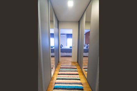 Casa à venda com 290m², 4 quartos e 4 vagasCloset da Suíte 1