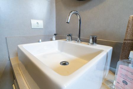 Casa à venda com 290m², 4 quartos e 4 vagasBanheiro da Suíte 4