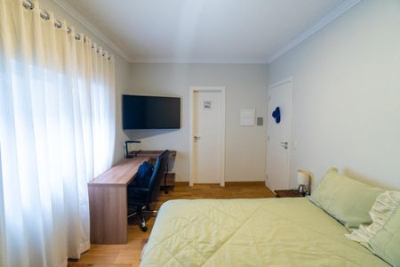 Casa à venda com 290m², 4 quartos e 4 vagasSuíte 3