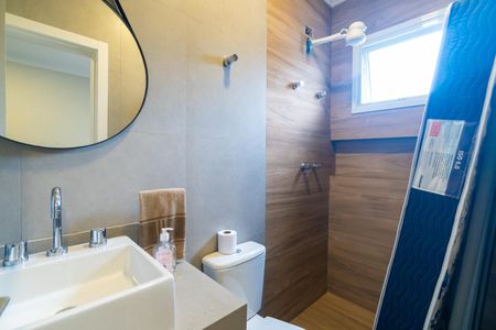 Casa à venda com 290m², 4 quartos e 4 vagasBanheiro da Suíte 4