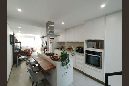 Casa à venda com 129m², 3 quartos e 1 vaga