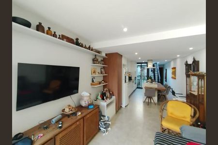 Casa à venda com 129m², 3 quartos e 1 vaga