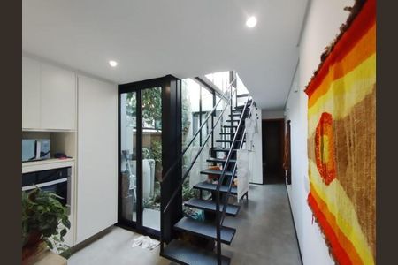 Casa à venda com 129m², 3 quartos e 1 vaga