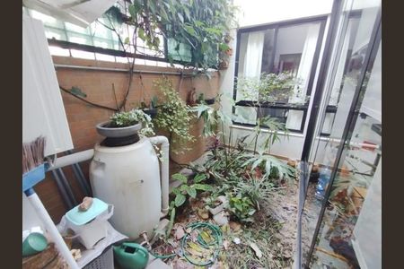 Casa à venda com 129m², 3 quartos e 1 vaga