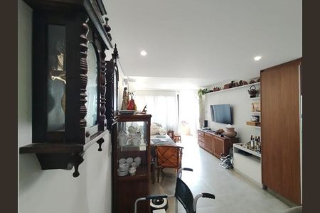 Casa à venda com 129m², 3 quartos e 1 vaga