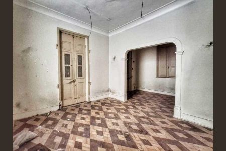 Casa à venda com 362m², 4 quartos e 2 vagas