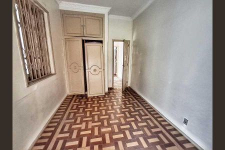 Casa à venda com 362m², 4 quartos e 2 vagas