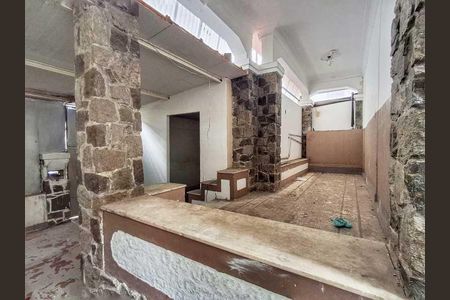 Casa à venda com 362m², 4 quartos e 2 vagas