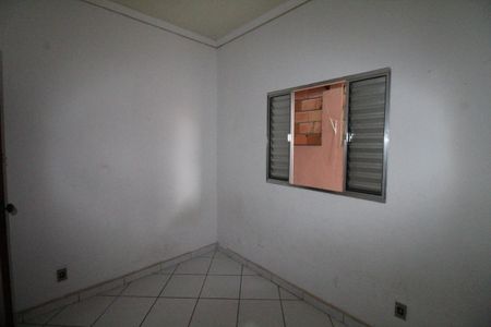 Casa para alugar com 70m², 2 quartos e 1 vagaQuarto 1