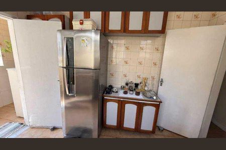 Casa à venda com 214m², 3 quartos e 1 vaga