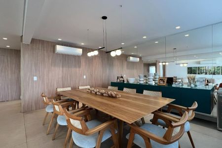 Apartamento à venda com 265m², 4 quartos e 3 vagas