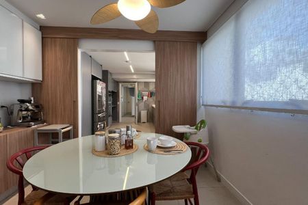 Apartamento à venda com 265m², 4 quartos e 3 vagas