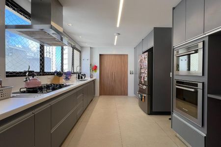 Apartamento à venda com 265m², 4 quartos e 3 vagas