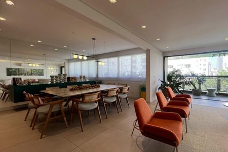 Apartamento à venda com 265m², 4 quartos e 3 vagas