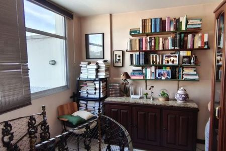 Apartamento à venda com 3 quartos, 187m² em Icaraí, Niterói