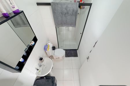 Apartamento à venda com 35m², 2 quartos e 1 vaga Apartamento à venda com 35m², 2 quartos e 1 vagaBanheiro