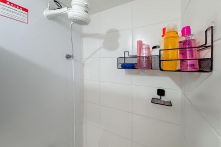 Apartamento à venda com 35m², 2 quartos e 1 vaga Apartamento à venda com 35m², 2 quartos e 1 vagaBanheiro