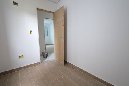 Casa de condomínio à venda com 129m², 3 quartos e 2 vagasQuarto 01