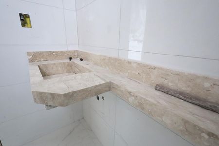 Casa de condomínio à venda com 129m², 3 quartos e 2 vagasBanheiro 1