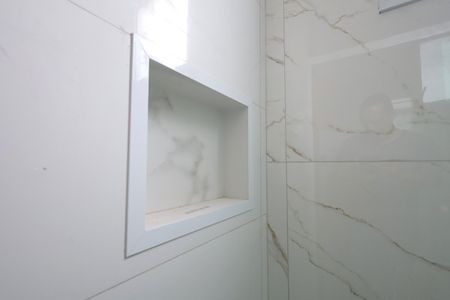 Casa de condomínio à venda com 129m², 3 quartos e 2 vagasBanheiro 2