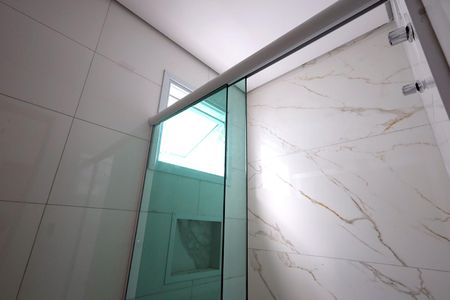 Casa de condomínio à venda com 129m², 3 quartos e 2 vagasBanheiro Suíte