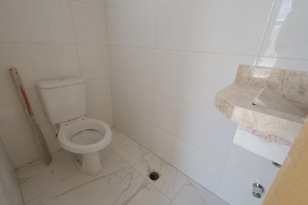 Casa de condomínio à venda com 129m², 3 quartos e 2 vagas Casa de condomínio à venda com 129m², 3 quartos e 2 vagasBanheiro Cobertura / Área Gourmet