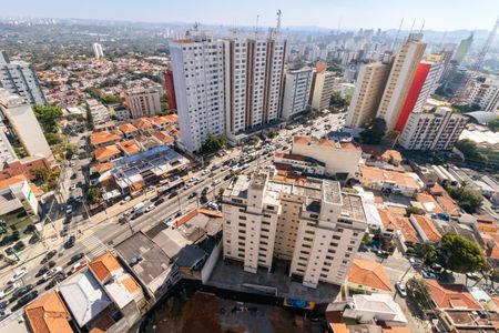 Apartamento à venda com 198m², 4 quartos e 3 vagas Apartamento à venda com 198m², 4 quartos e 3 vagasSacada da Cozinha