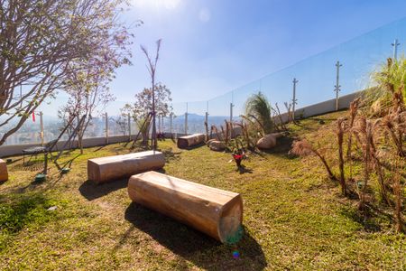 Apartamento à venda com 198m², 4 quartos e 3 vagas Apartamento à venda com 198m², 4 quartos e 3 vagasÁrea comum - Rooftop