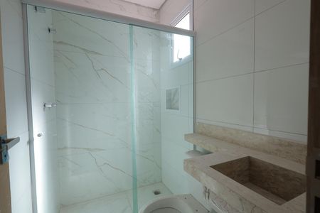 Casa de condomínio à venda com 117m², 2 quartos e 2 vagasBanheiro da Suíte 1